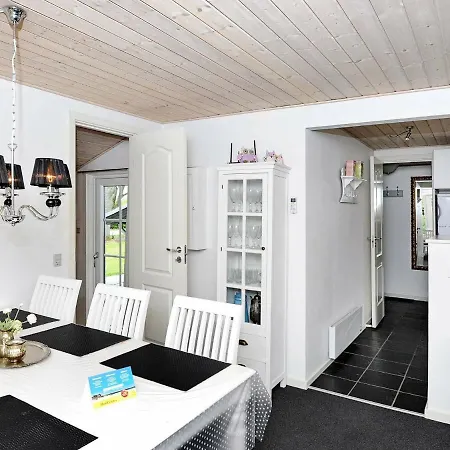 Three-bedroom Holiday In 21 Tatil Evi *